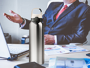 Office Choices for Men: Water Bottles That Combine Utility and Style